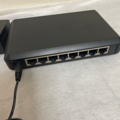 スイッチングハブ　logitec 8ポートの画像