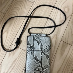 スマホショルダー