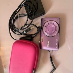 NIKON デジカメ　美品
