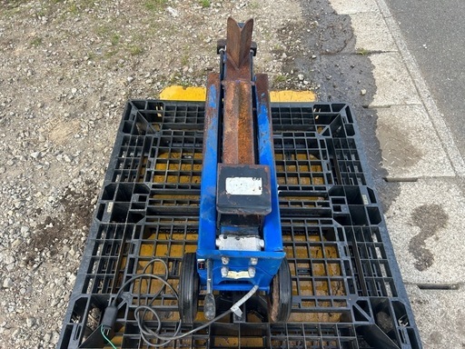 電動式油圧薪割り機Thunder-V7 (KT-170PRO) 和コーポレーション電動油圧式薪割機7t KT-170PRO サンダーV7 100V 薪