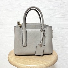 【kate spade 】バッグ　マルゴー　ミディアム　サッチェ...