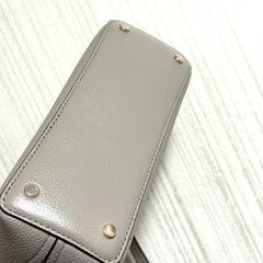 【kate spade 】バッグ　マルゴー　ミディアム　サッチェル 　グレーの画像