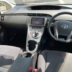 トヨタディーラー購入！ 車検R9.4まで！H24 30プリウス G's ブラックの画像