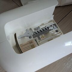 🧵【無料・ジャンク】JUKI ミシン「Allowne」の画像