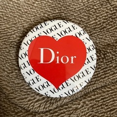 VOGUE　Dior　ヴォーグ　ディオール　缶バッジ　バッヂ　ノ...