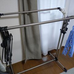 洗濯物干しラックの画像