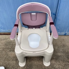 ポータブルトイレ　座楽ラフィーネ　PN-L30200