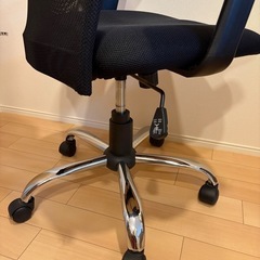 デスクチェア　ゲーミングチェアの画像