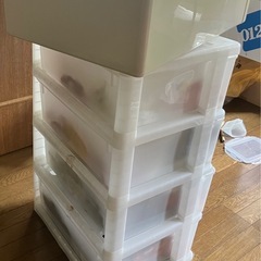 四段衣装ケース➕縦長5段収納ケース他　3個セット