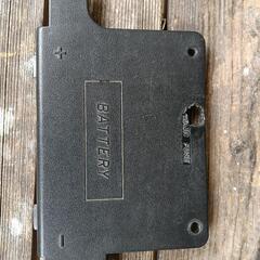 マジェスティ125バッテリーカバー