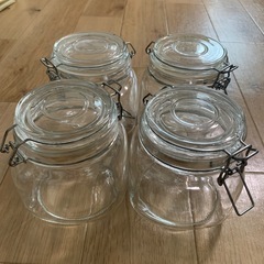 ガラス製保存容器　4個の画像