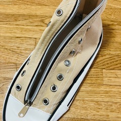 スニーカー型　ふでばこ