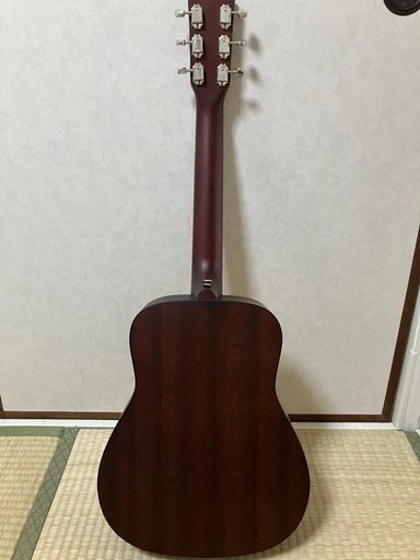 小型フォークギター