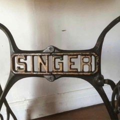 singer ミシン　アンティークテーブルの画像