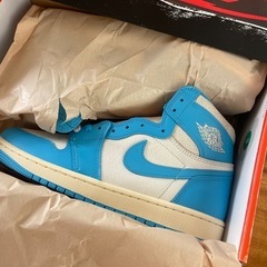 エア ジョーダン1 レトロ HIGH OG "UNC Reimagined" ナイキスニーカー😊の画像