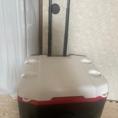 キャンプ　アウトドア　大型クーラーボックスの画像