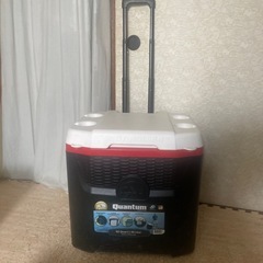 キャンプ　アウトドア　大型クーラーボックス