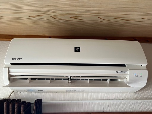 エアコン、窓用エアコン、テレビ