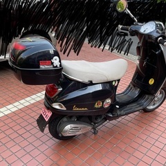 vespa ベスパ LX125 ブラックの画像