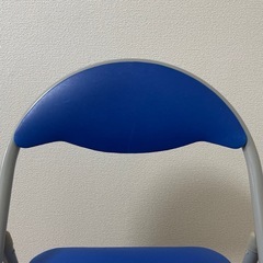 折りたたみパイプ椅子の画像