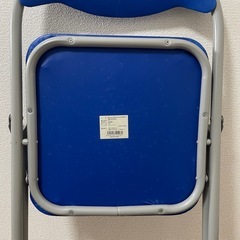 折りたたみパイプ椅子の画像