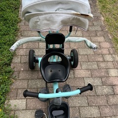 三輪車