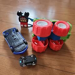 車のおもちゃの画像