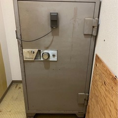 金庫　業務用　貴重品管理