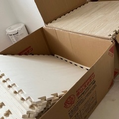 【決まりました】木目ジョイントマットの画像