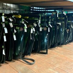 Fガラス★色んな車種のFガラスを倉庫で管理してます！お問い合わせが多数な為、返信にお時間かかる事をご了承ください。の画像