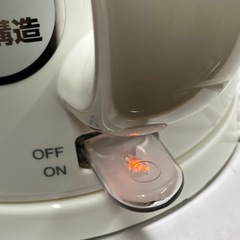 I 2505-441 MOLLIS 電気ケトル 1.0L PO-146 2020年製 通電確認済み 中古美品の画像