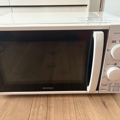 700W 高出力電子レンジ　アイリスオーヤマ　2021年製