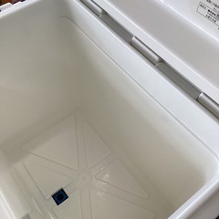 美原店　Campman クーラーボックス　持ち手　ベルト付き 栓なしの画像