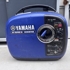 ヤマハ発電機と携行缶とオイル