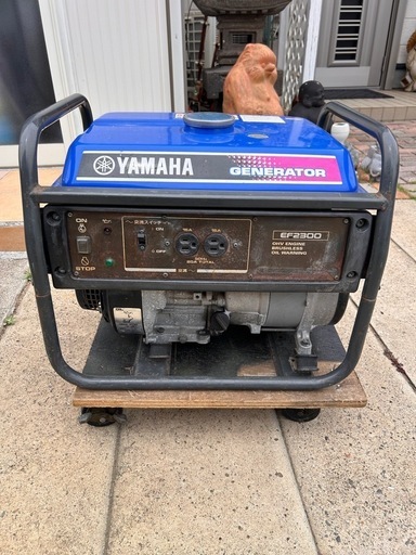 ヤマハ　発電機　EF2300 実動品