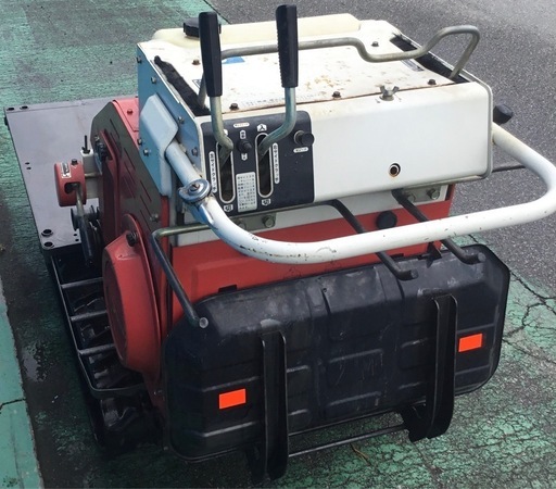 自動脱穀機 サトーF450 佐藤造機株式会社