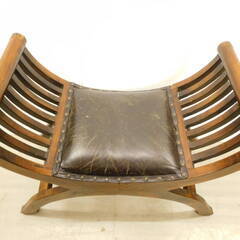 【t091】 アジアン家具 カルティニチェア スタッズ チーク無垢材 本革 ベンチ ひじ掛け付き ヴィンテージの画像