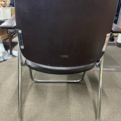 パイプ椅子の画像