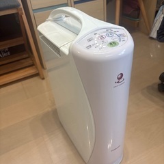 コロナ衣類乾燥除湿機　型式CD-S6318