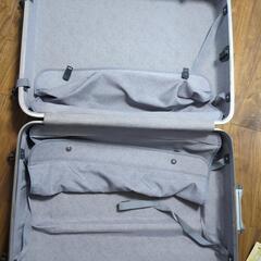 Samsoniteスーツケースの画像