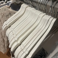 IKEA 木製ハンガー