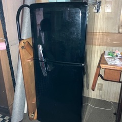 シンプル冷蔵庫　黒