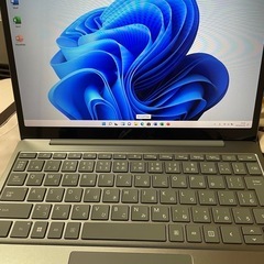 surface laptop go2の画像