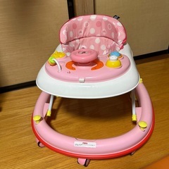 音楽機能付きピンクの歩行器 エンジョイウォーカー 西松屋