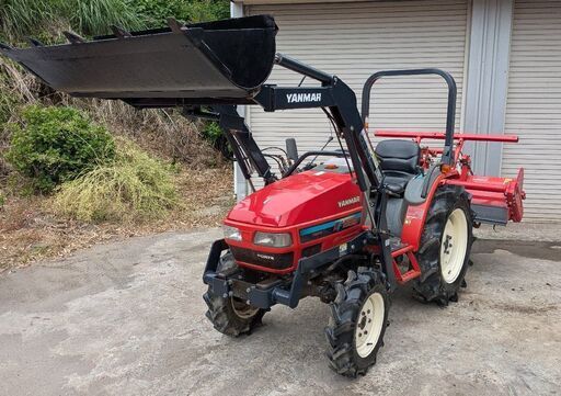 鹿児島発　ヤンマー　22馬力　ミニローダー付き　ディーゼルトラクターAF222