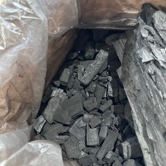 バーベキュー木炭
の画像