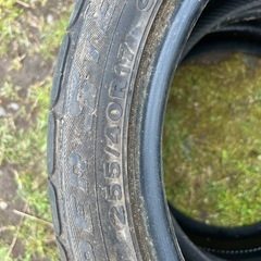 255/40/17 2本の画像