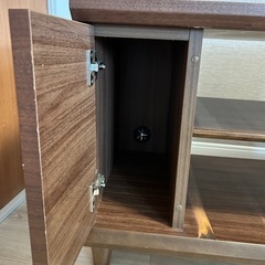 テレビボードの画像