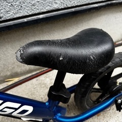 トイザらス AVIGO アヴィーゴ キッズバイク ランニングバイク ストライダーの画像