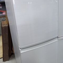 【リサイクルストアスターズ吉野店】【中古品】シャープ　2ドア電気冷蔵庫　SJ-D14E　白色　2019年式